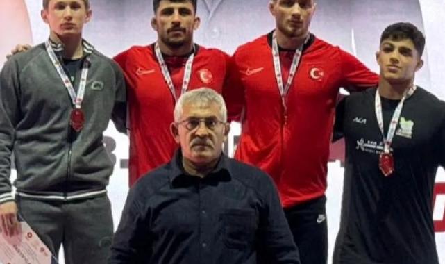 Sakaryalı sporcu Abdülsamet Antalya’da podyuma çıktı