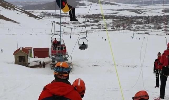 AFAD’dan Van’da çığda tatbikat nefes kesti