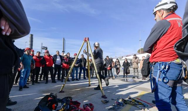 Afetlerde mahsur kalan hayvanlar unutulmayacak… Uygulamalı eğitim İzmir’de yapıldı