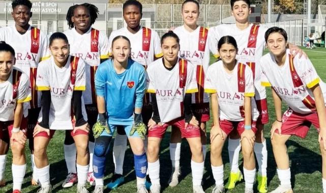 Auran Kayseri Kadın Futbol Kulübü’nden namağlup başarı