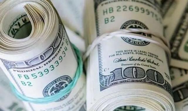 Bakırköy’de film gibi operasyon! Araçtan çalınan milyonlarca dolar ele geçirildi