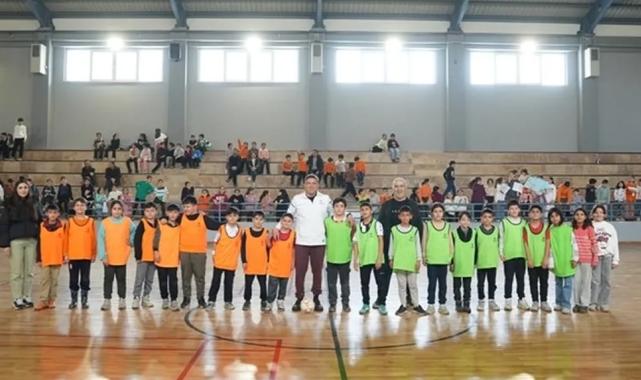Denizli’de ‘Sınıflar Arası Futsal Turnuvası’nda heyecan sürüyor