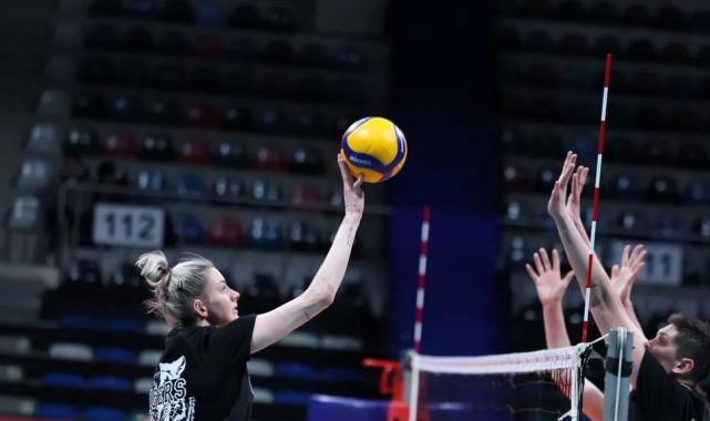 Eczacıbaşı Zeren’e konuk oluyor