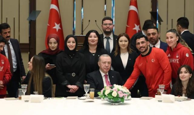 Erdoğan’dan gençliğe güven: Türkiye’yi sizlerle bugünlere getirdik