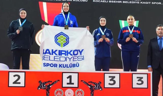 İstanbul Bakırköylü karateciler gururlandırdı