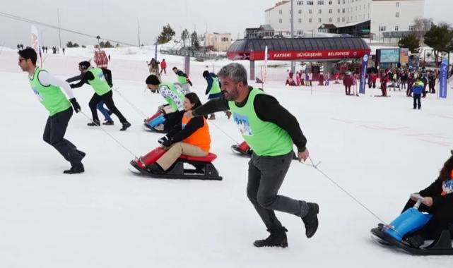 Kayseri Erciyes’te ‘Artık Çekilmez Oldun’ kızak yarışı