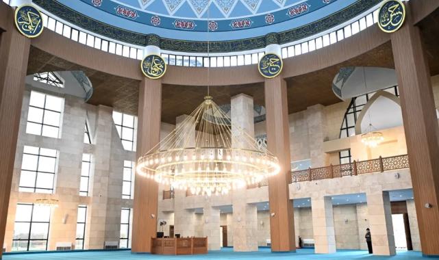 Kocaeli Kartepe Kent Meydanı Camii ilk teravihle açılıyor