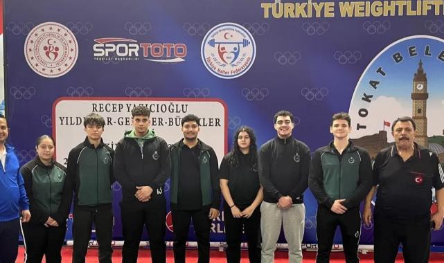 Konya Karatay Belediyespor’dan halterde Türkiye şampiyonluğu