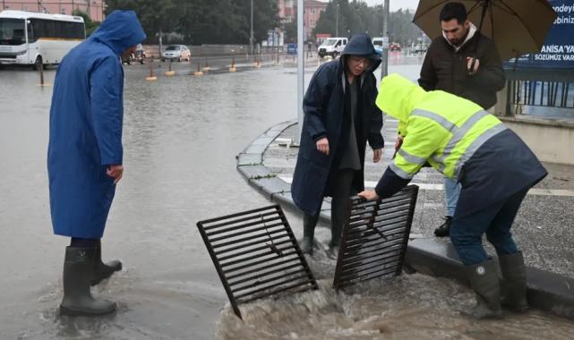 Manisa’da MASKİ ekipleri sağanak dolayısıyla sahada