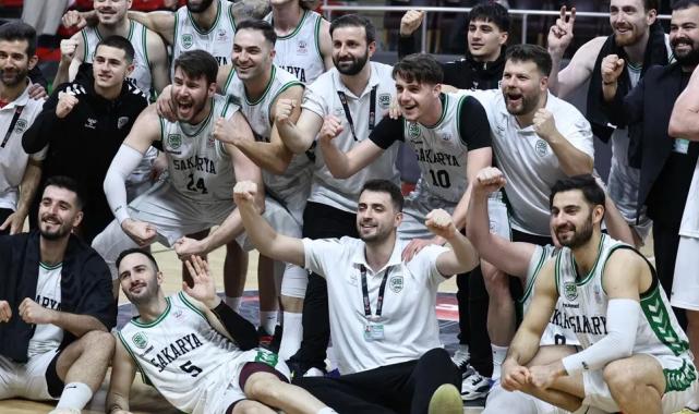 Sakarya’da Büyükşehir Basketbol’dan farklı galibiyet