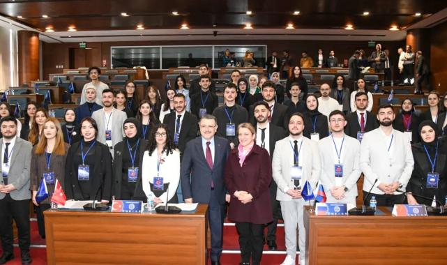 Trabzon’da gençlerle diplomasi ve kültür buluşması