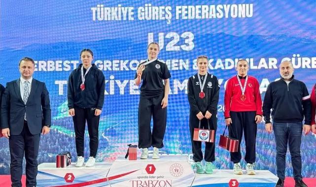 Trabzon’dan güreşte çifte şampiyonluk