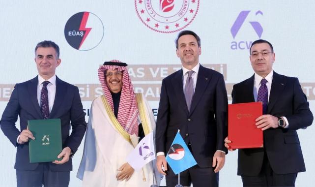 Türkiye ile Suudi Arabistan’dan 5 bin MW’lık yenilenebilir enerji hamlesi