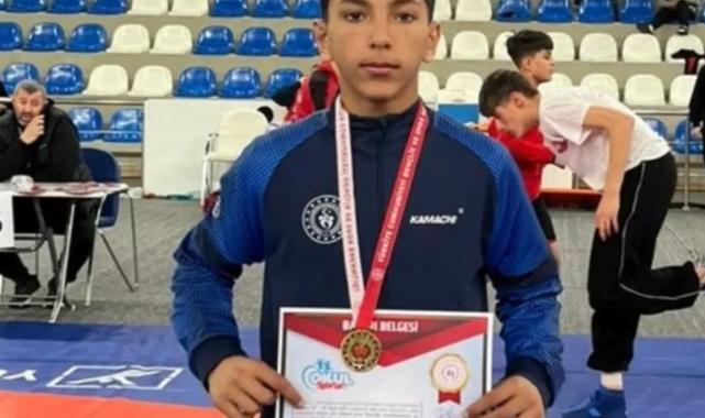 Ağrı’nın gururu Berat Çelik Rize’de şampiyon oldu