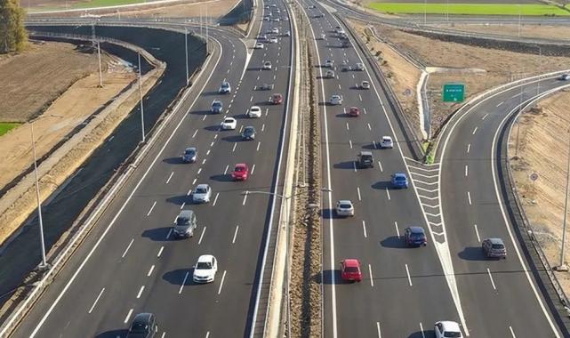 Aydın–Denizli Otoyolu’nda bayram rekoru… Günlük araç geçişi 22 bini aştı