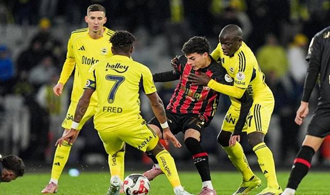 Mısırlı.com Fatih Karagümrük 2-0 Fenerbahçe (Maç Sonucu)