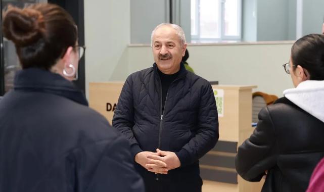 Gebze’de Başkan Büyükgöz YKS öncesi gençlerle buluştu