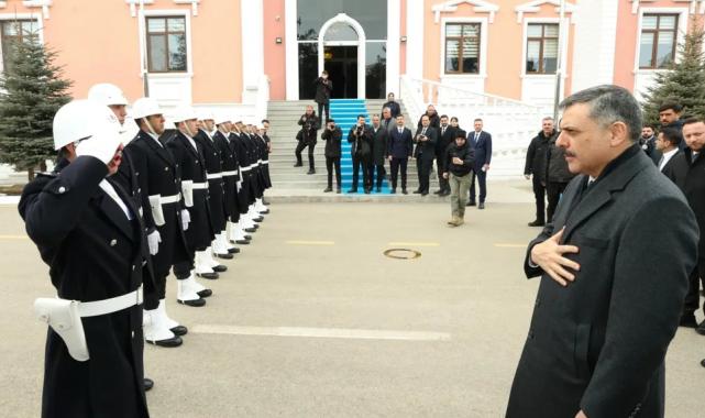 İçişleri Bakanı Mustafa Çiftçi dadaşlar diyarında… İlk bayramlaşmasını yaptı