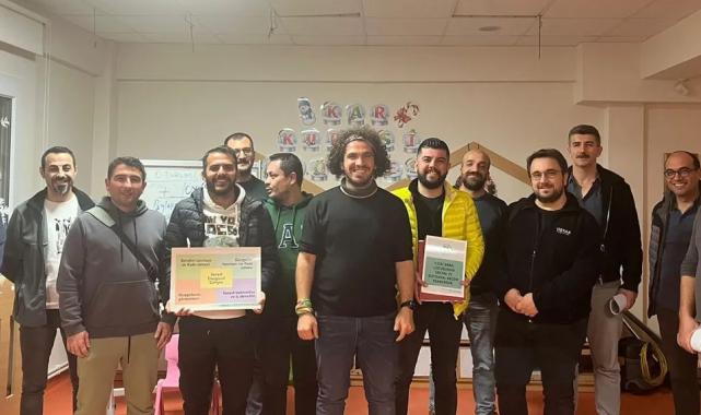 İzmirli babalara ‘yeni nesil babalığı’ dersi