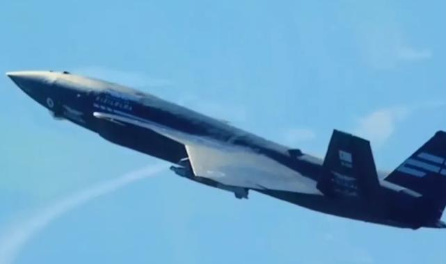 KIZILELMA’dan kritik mühimmat testi… LGK-82 ve TEBER-82 başarıyla atıldı