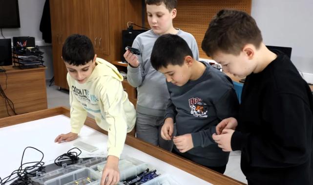 Kocaeli’nin geleceği Bilgievleri’nde şekilleniyor