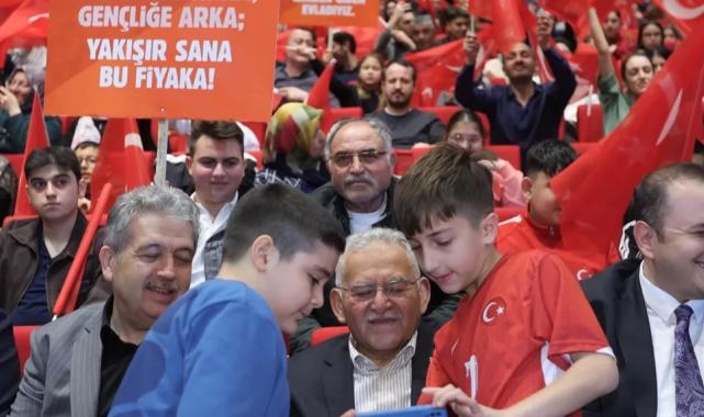 Memduh Büyükkılıç’tan ‘Çanakkale ruhu’ vurgusu