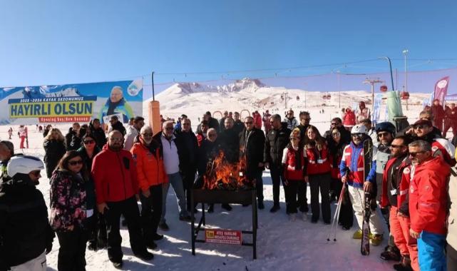 Memduh Büyükkılıç’tan Erciyes’e çifte müjde