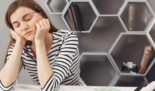 “Süper Kadın” sendromu kadını tüketiyor!