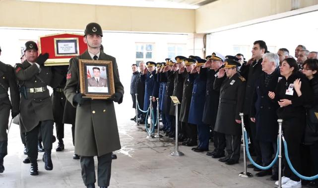 TSK’dan şehit binbaşı Sinan Taştekin’e son görev