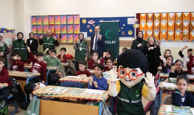 Yeşilay farkındalığı için ilk ders zili ‘bağımsız gelecek’ için çaldı