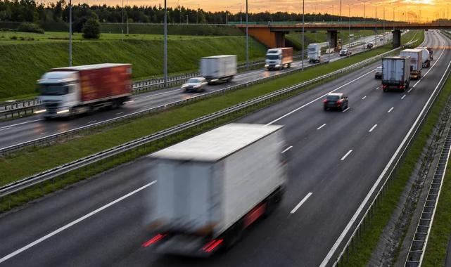 Ağır ticari araç pazarı ilk çeyrekte yüzde 12 daraldı