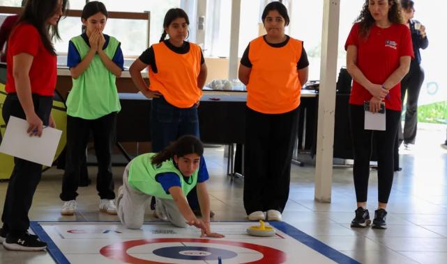 Antalya’da kız çocuklarına spor desteği