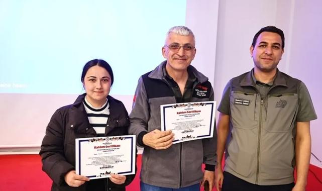 Denizli’de pet satış yerlerine eğitim desteği