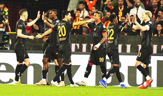 Göztepe 1-3 Galatasaray (Maç Sonucu) Aslan İzmir’de hata yapmadı!