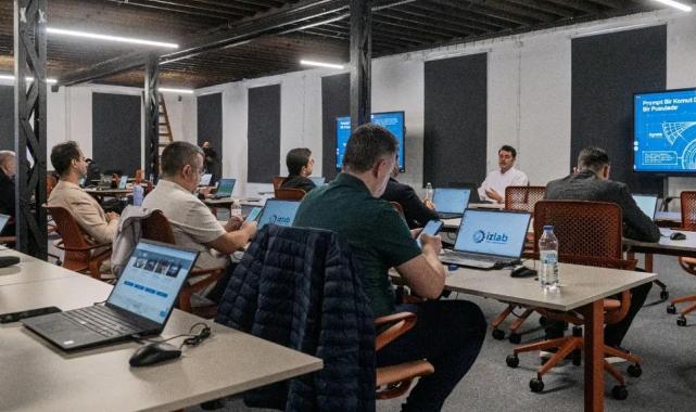 İzmri Büyükşehir’de hizmet içi yapay zeka ile dijital dönüşüm eğitimi