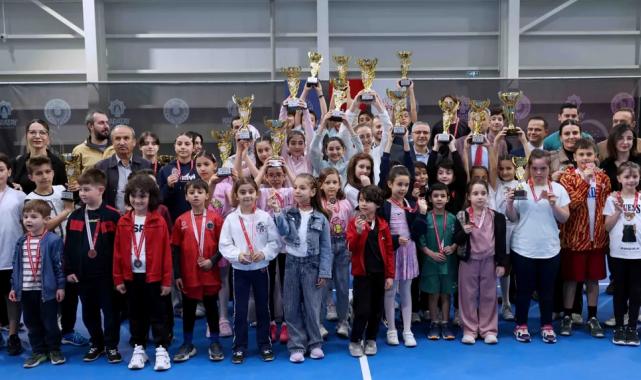 Konya Karatay’da 23 Nisan Turnuvası kupalarla taçlandı