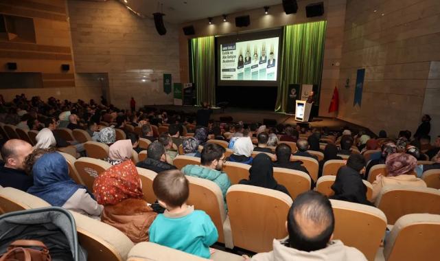 Konya Karatay’da aile seminerleri sürüyor