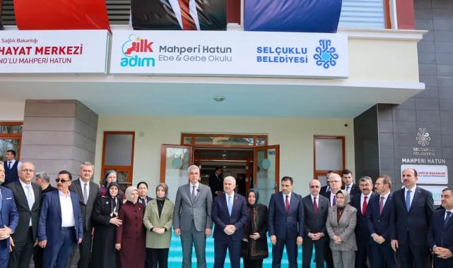 Konya Selçuklu’dan bir örnek proje daha…  İlk Adım Ebe Gebe Okulu faaliyete geçti