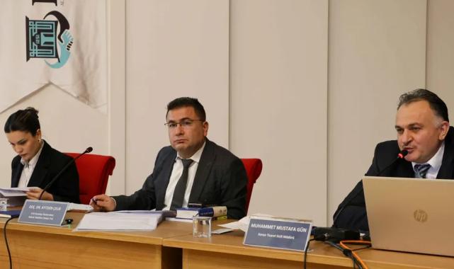 Konya’da fakülteli öğrencilere ticaret sicili uygulamalı anlatıldı