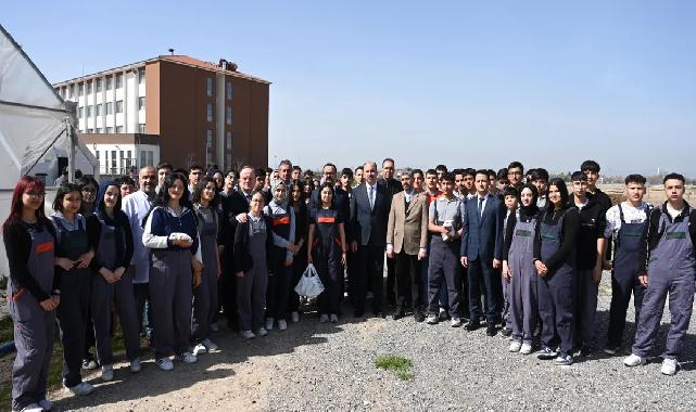 Konya’da Milletvekili Baykan ve Başkan Altay lise öğrencileriyle buluştu