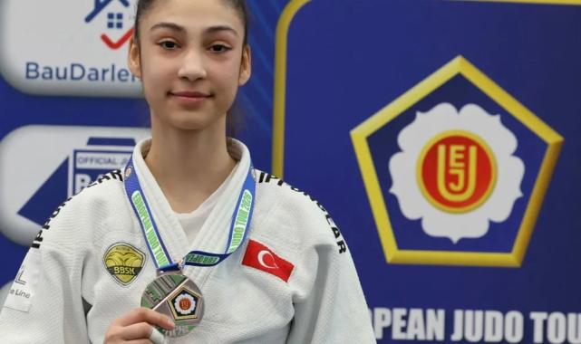 Konyalı Havva’dan Avrupa’da bir madalya daha