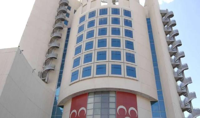 MHP 3 ilde teşkilatları feshetti! Kütahya, Eskişehir ve Kars’a atamalar yapıldı