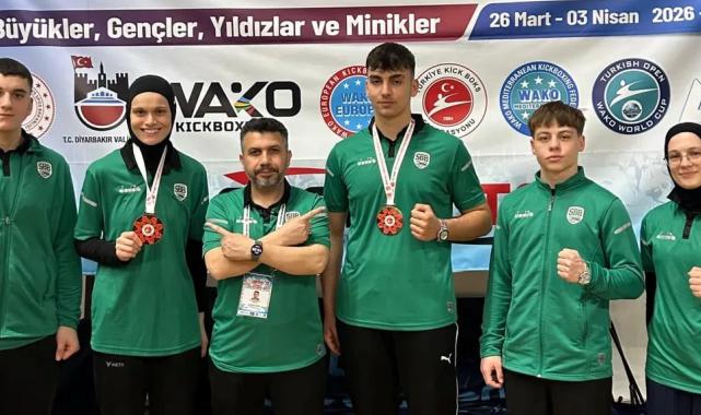 Sakaryalı KickBoksçular Diyarbakır’da zirveye uzandı