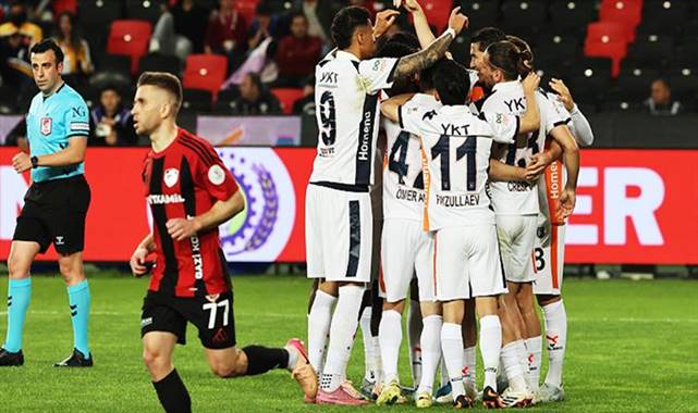 Gaziantep FK 1-2 Rams Başakşehir (Maç Sonucu)
