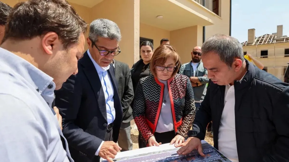 Gaziantep’te TCDD lojmanlarının restorasyonuna yakın mercek