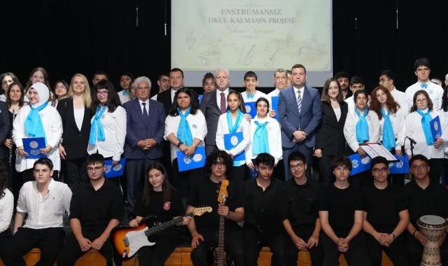 İstanbul’da “Enstrümansız Okul Kalmasın” projesi büyüyor