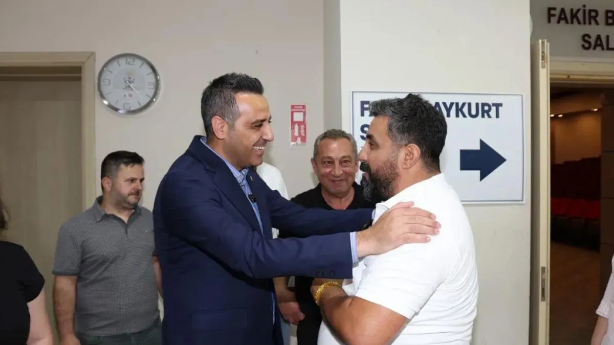İzmir Çiğli’de bayramlaşma heyecanı