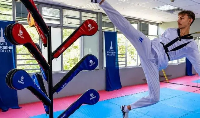 İzmir’de mahalle salonundan Avrupa arenasına… 19 yaşında 35 madalya sahibi