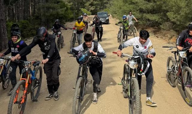 İzmir’de yeni parkurda adrenalin dolu festival