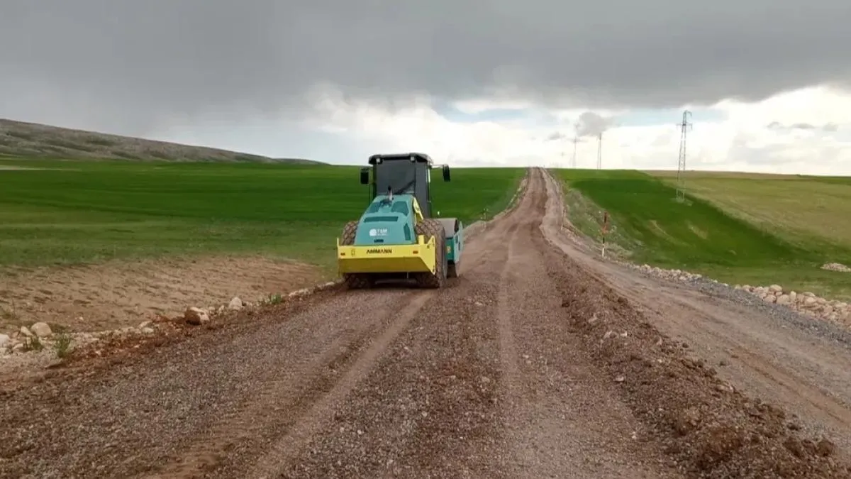 Kayseri Büyükşehir’den kırsalda hummalı mesai